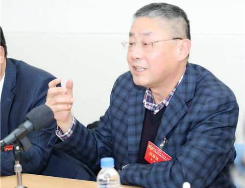 董波委员在小组讨论现场