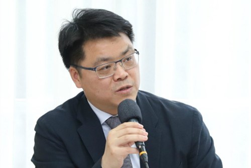 程金华委员在小组讨论现场
