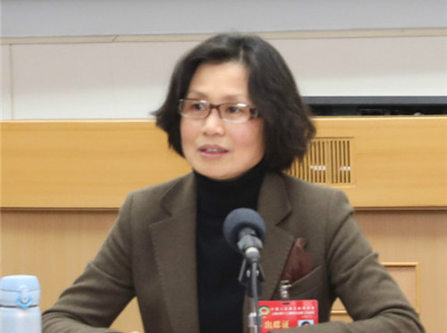 王敏委员在分组讨论会场