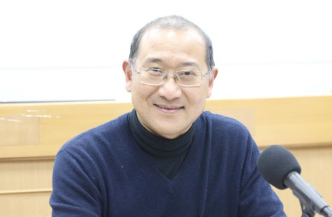 周祥委员参加政协全会小组讨论